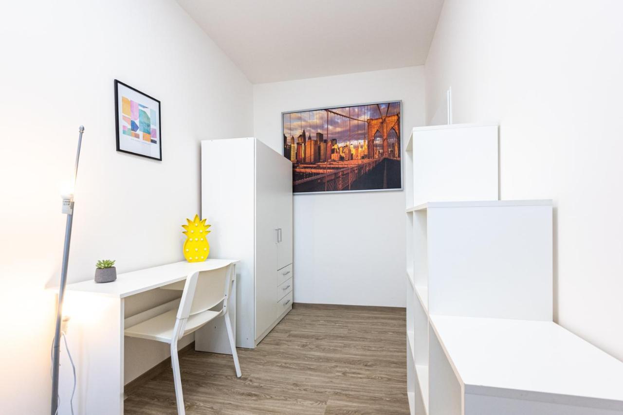Apartment Americka 8 Praha Bagian luar foto