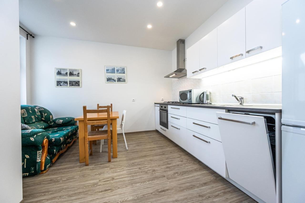 Apartment Americka 8 Praha Bagian luar foto