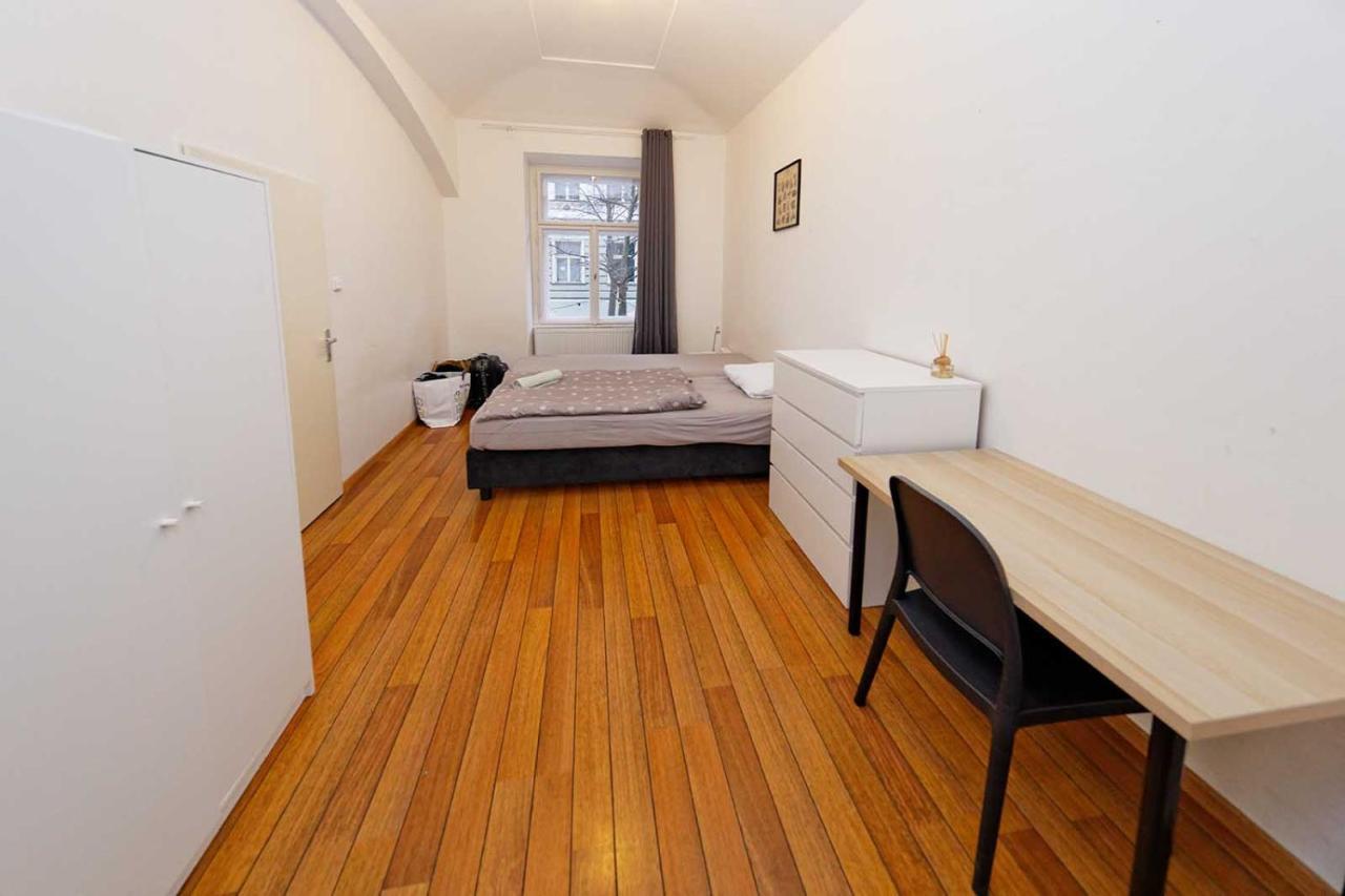 Apartment Americka 8 Praha Bagian luar foto