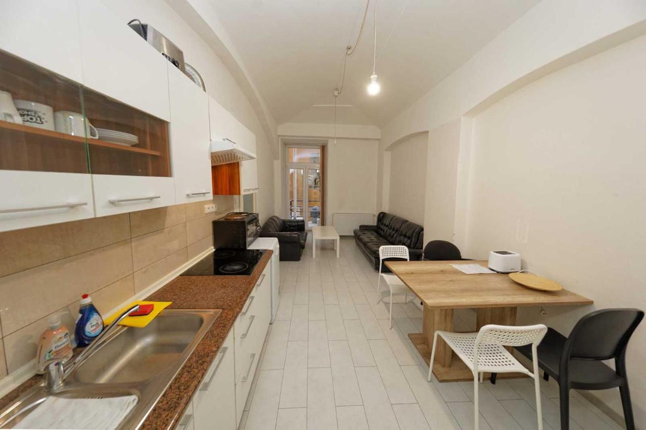 Apartment Americka 8 Praha Bagian luar foto